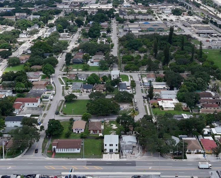 Image 40 of a home in .