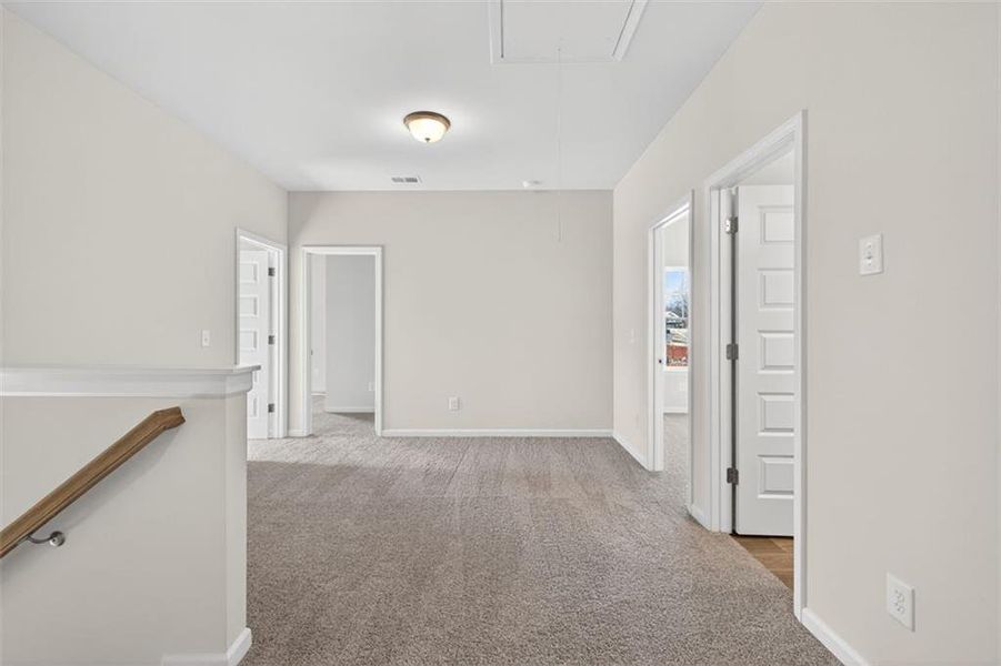 Spacious, unfurnished interior of a new home in Garrett Preserve, Douglasville (Image 28).