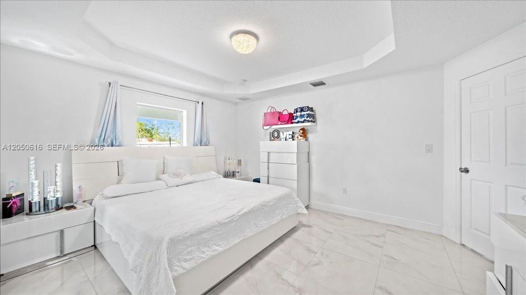 Furnished interior view inside a new home in , West Palm Beach (Image 8).