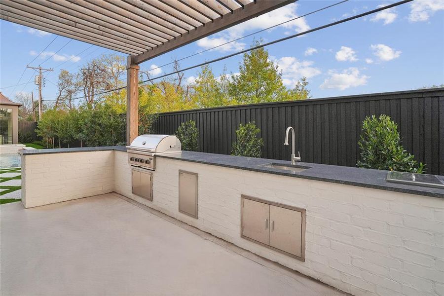 Exterior details and patio area of a home in , Dallas (Image 24).
