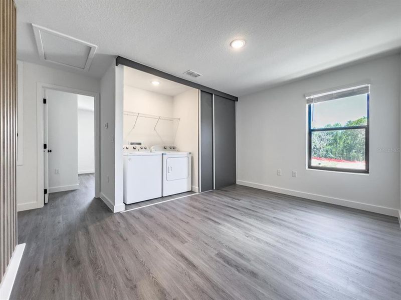 Spacious, unfurnished interior of a new home in , Kissimmee (Image 23).