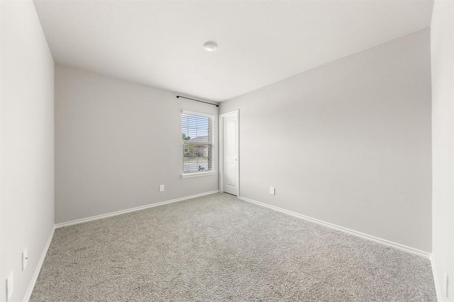 Spacious, unfurnished interior of a new home in Rosewood at Beltmill, Fort Worth (Image 18).