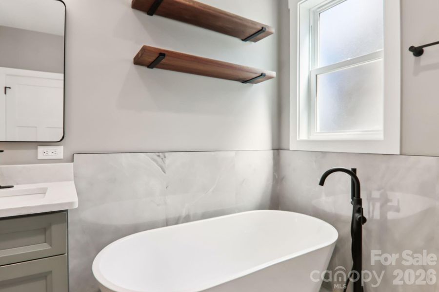 Image 40 of a home in .