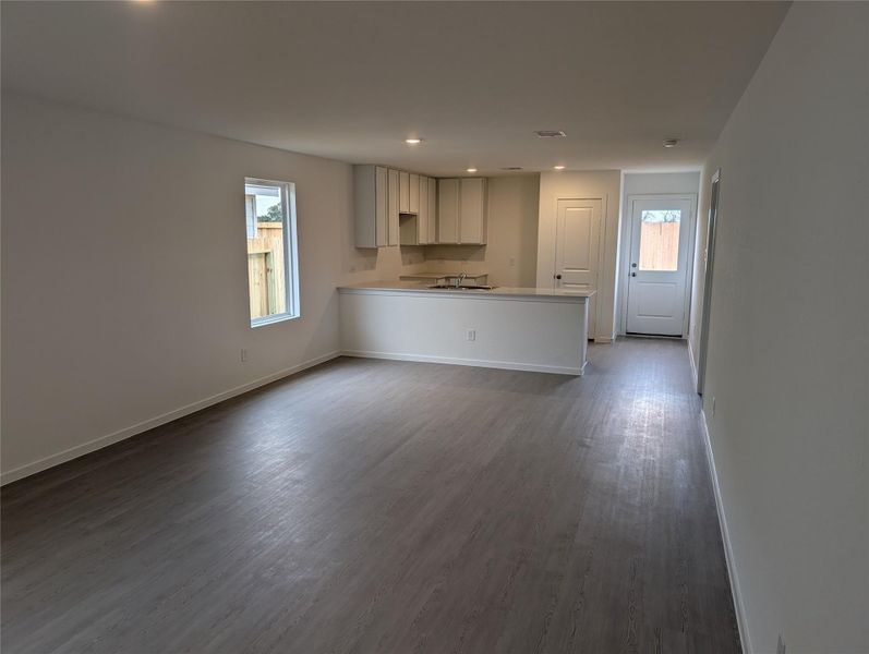 **Photos are representative only. This is not the actual homesite.**