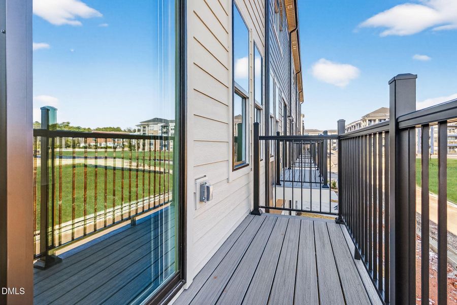 22-web-or-mls-DSC03555 22-web-or-mls-DSC03555