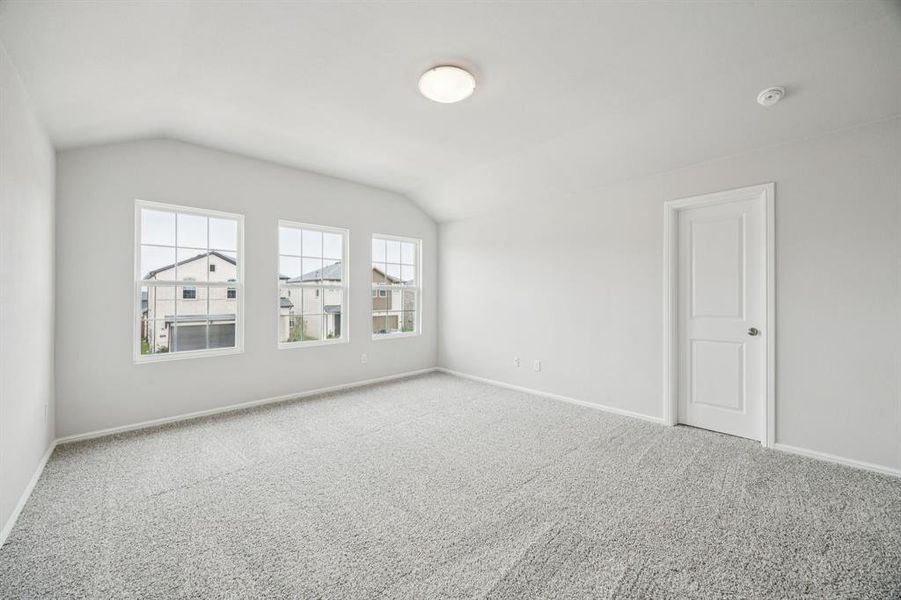 Spacious, unfurnished interior of a new home in AnaCapri, Anna (Image 12).