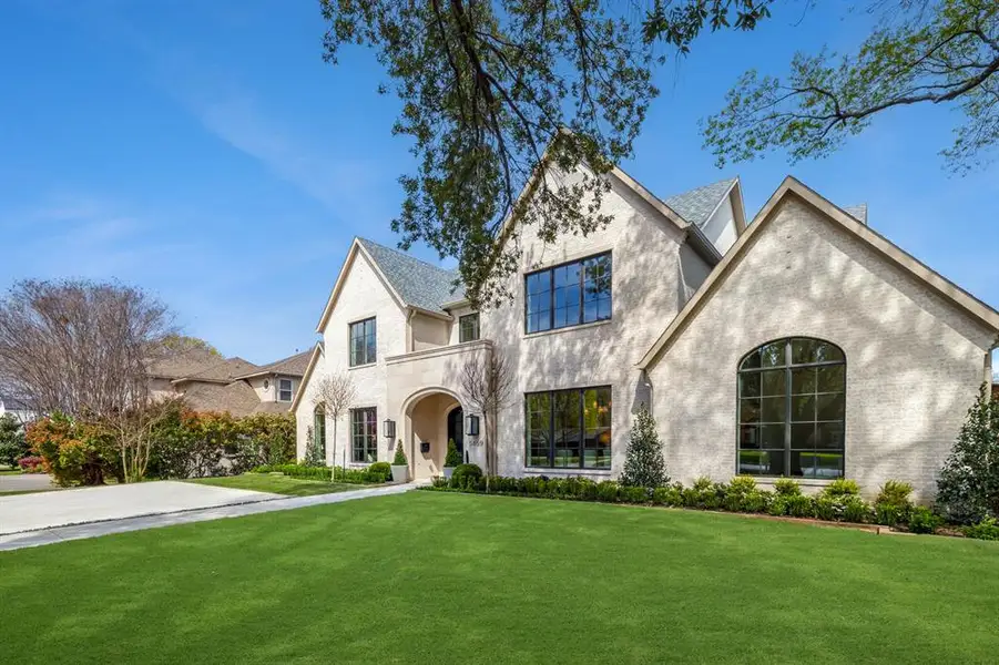 Front exterior of a new home in , Dallas, TX, highlighting curb appeal (Image 2). Front exterior of a new home in , Dallas, TX, highlighting curb appeal (Image 2).