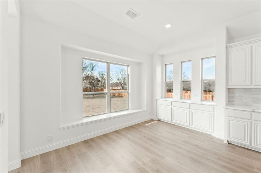 Spacious, unfurnished interior of a new home in Crystal Lake Estates, Red Oak (Image 26).