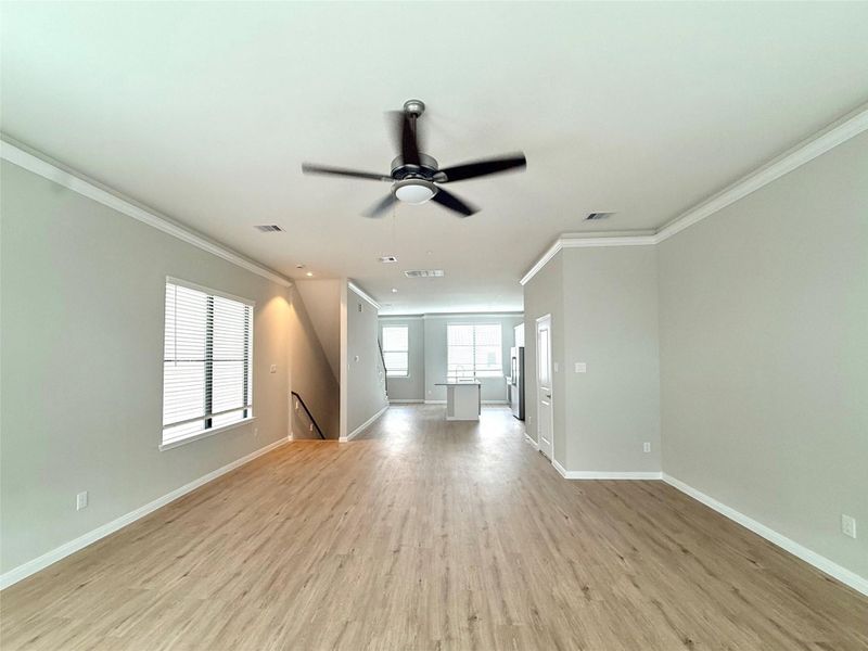 Spacious, unfurnished interior of a new home in , Houston (Image 9).