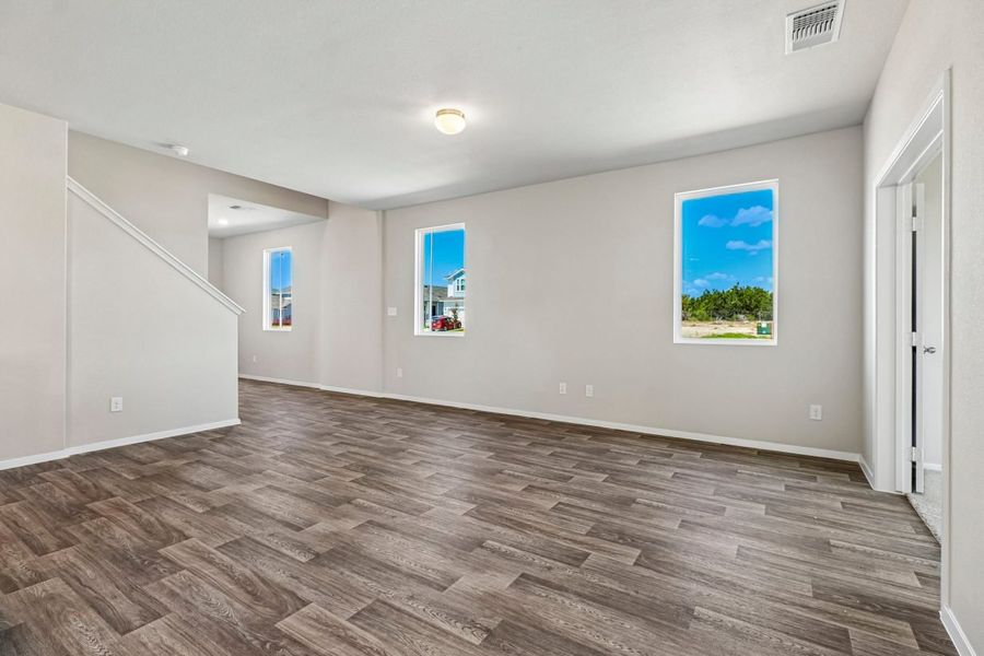 Spacious, unfurnished interior of a new home in Edgebrooke, Pflugerville (Image 13). Spacious, unfurnished interior of a new home in Edgebrooke, Pflugerville (Image 13).