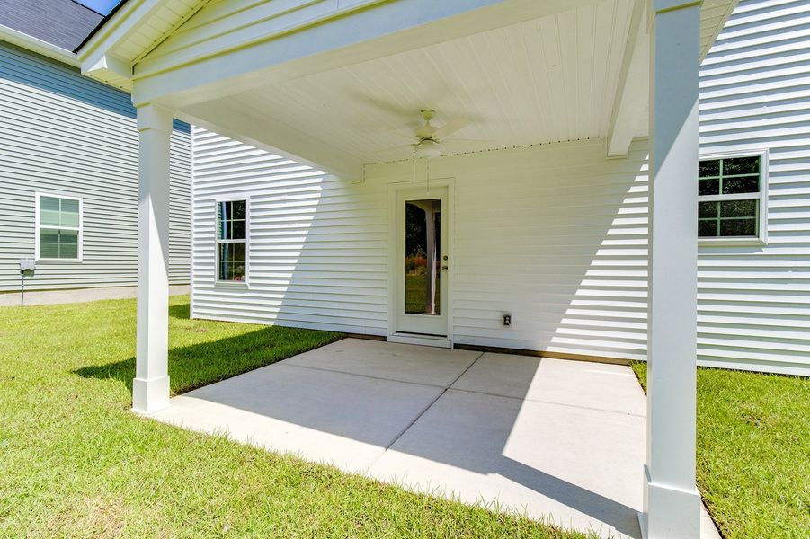 Exterior details and patio area of a home in Killians Crossing, Blythewood (Image 4).