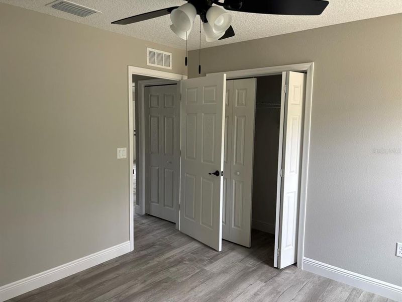 Spacious, unfurnished interior of a new home in , Dunnellon (Image 11).