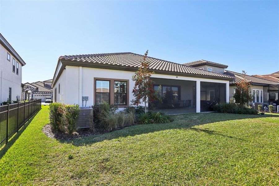 Exterior details and patio area of a home in , San Antonio (Image 27).
