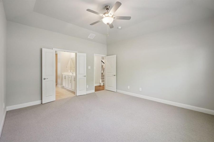 Photo is not of the actual home, but is an inspirational photo of builder’s model home and may depict options, furnishings, and/or decorator features that are not included. Photo is not of the actual home, but is an inspirational photo of builder’s model home and may depict options, furnishings, and/or decorator features that are not included.