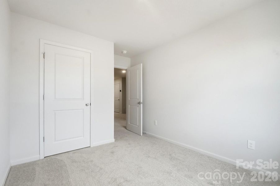Spacious, unfurnished interior of a new home in Trivium, Newton (Image 26).