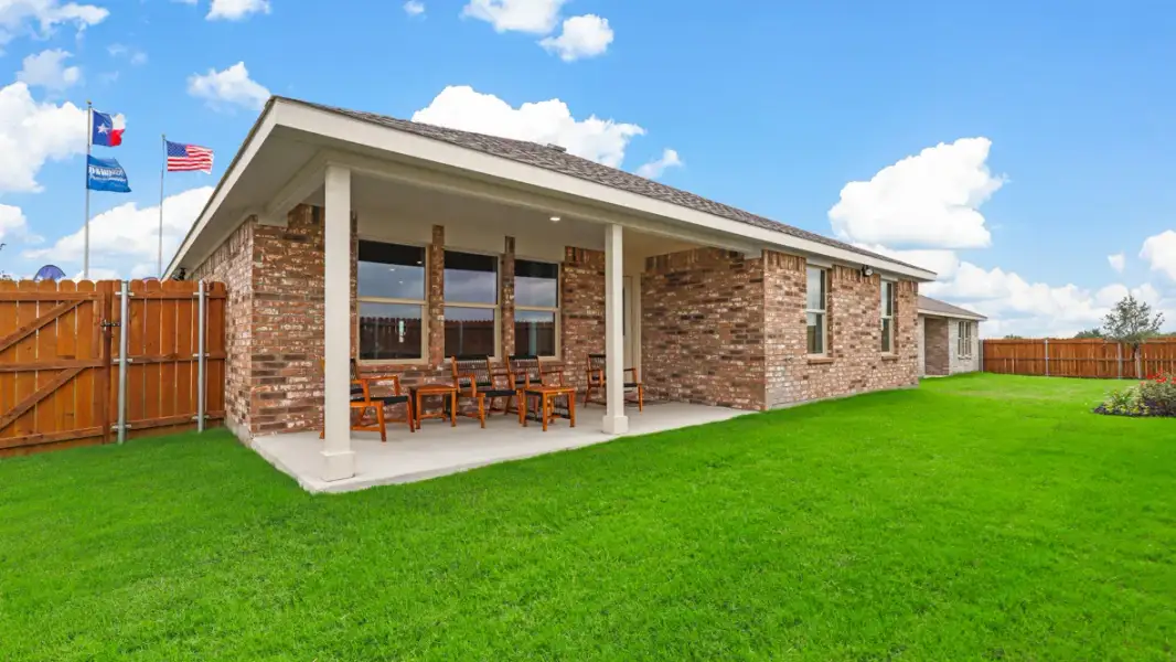 Exterior details and patio area of a home in Rosewood at Beltmill, Fort Worth (Image 3).