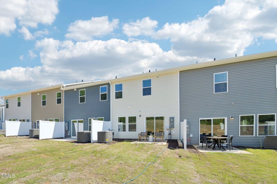 34-web-or-mls-Raleigh - Oakwood - 1064 W