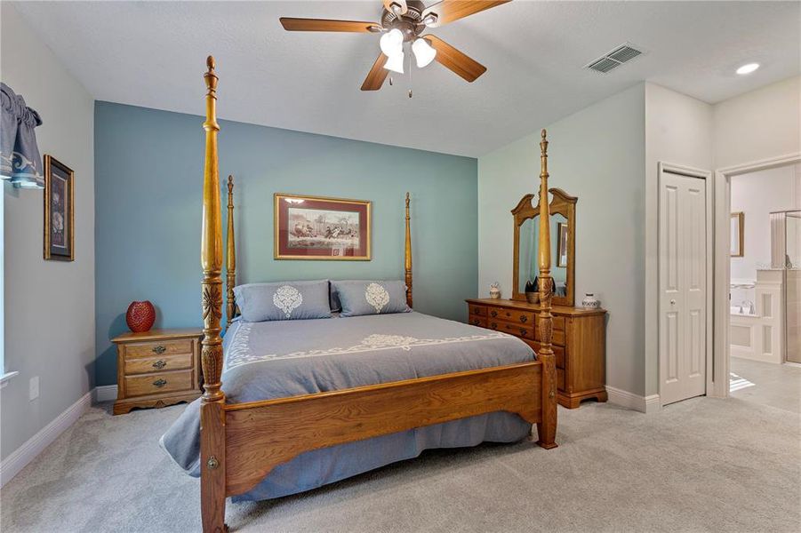 Furnished interior view inside a new home in Grand Park North, Dunnellon (Image 9).