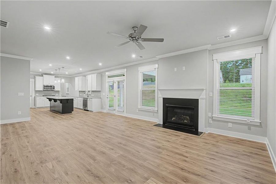 Spacious, unfurnished interior of a new home in Springside Reserve, Powder Springs (Image 38).
