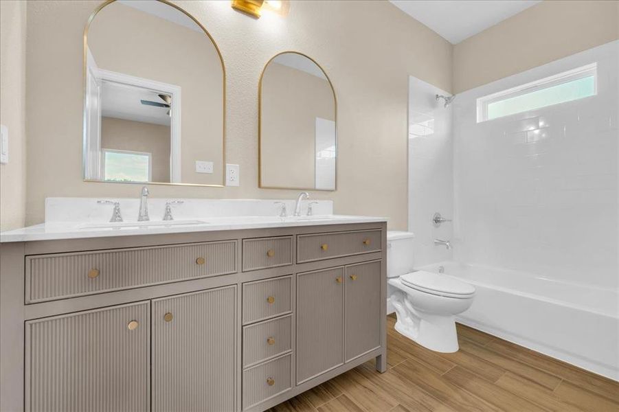 Furnished interior view inside a new home in , Fort Worth (Image 10).