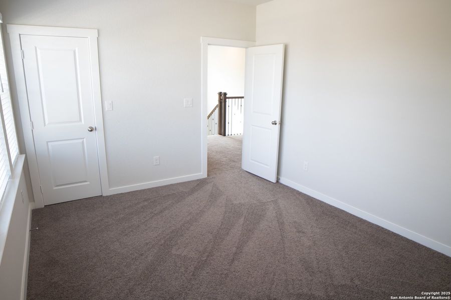 Spacious, unfurnished interior of a new home in Ladera - High Point 45', San Antonio (Image 14). Spacious, unfurnished interior of a new home in Ladera - High Point 45', San Antonio (Image 14).