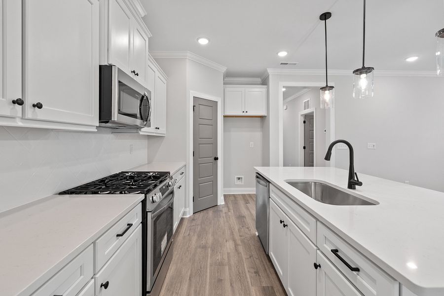 Representative furnished interior of a home built from the The Ellery by RobuckHomes in Baylee Ridge, Selma (Image 11).