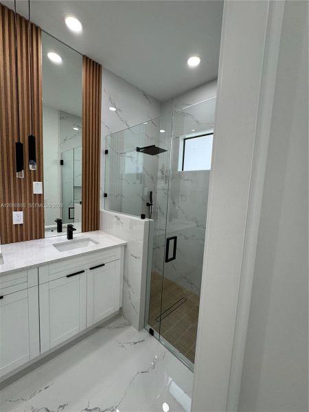 Furnished interior view inside a new home in , Lehigh Acres (Image 5).