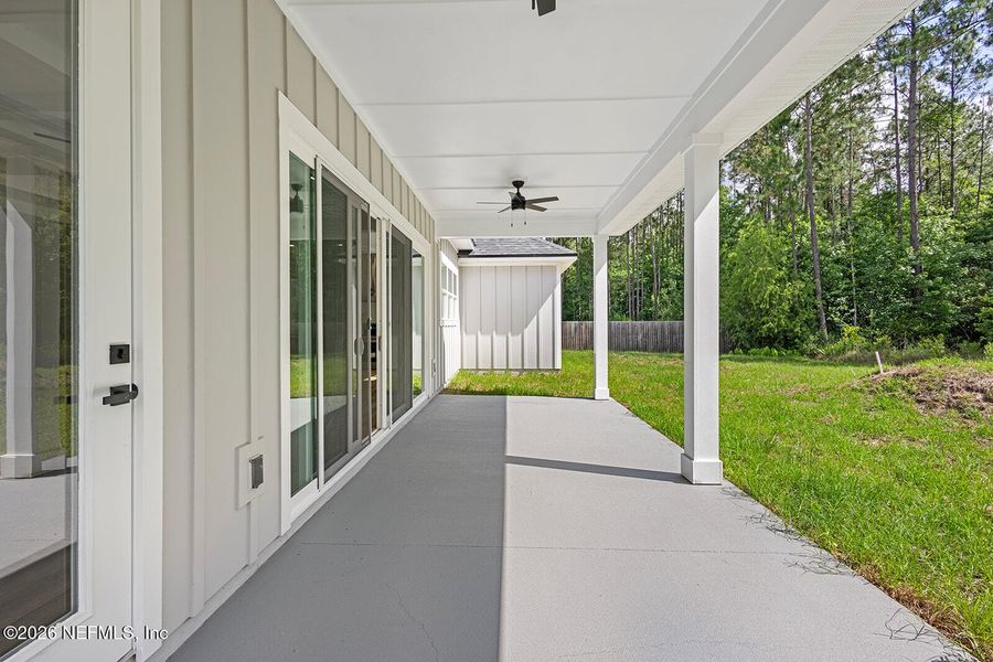 Exterior details and patio area of a home in , Yulee (Image 28).