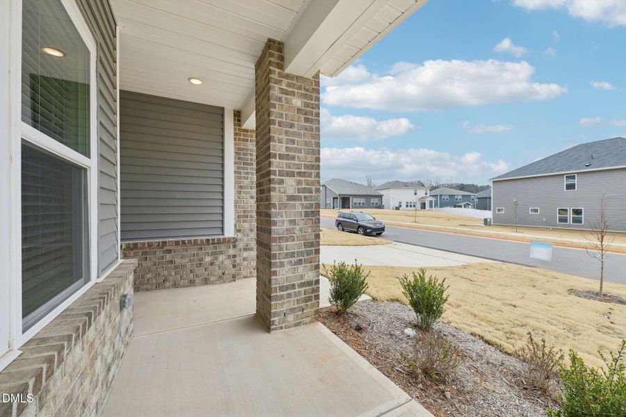 5-web-or-mls-Raleigh - Oak Manor - 137 K