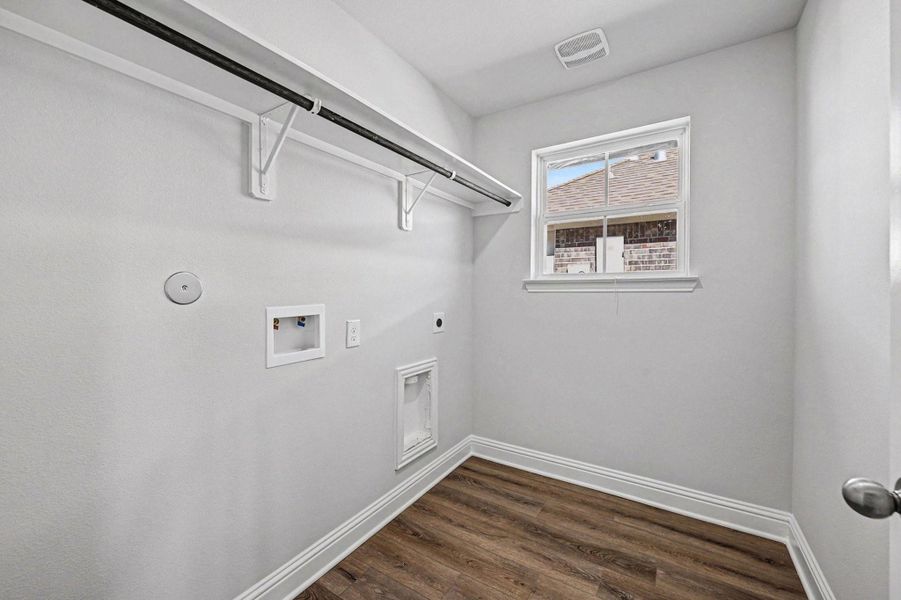 Spacious, unfurnished interior of a new home in , Angleton (Image 14). Spacious, unfurnished interior of a new home in , Angleton (Image 14).