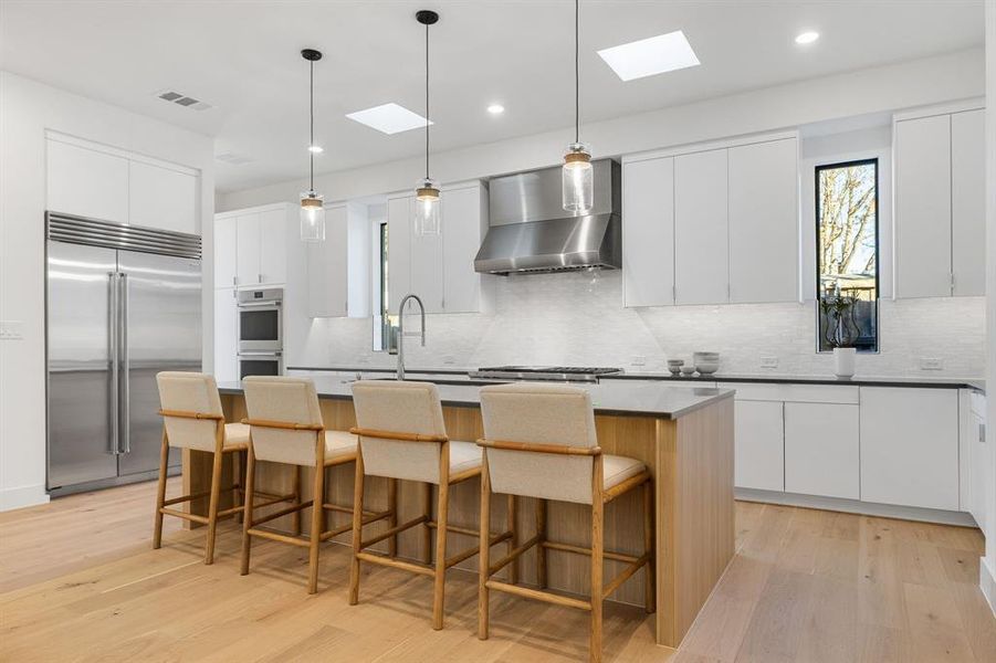 Furnished interior view inside a new home in , Farmers Branch (Image 13).