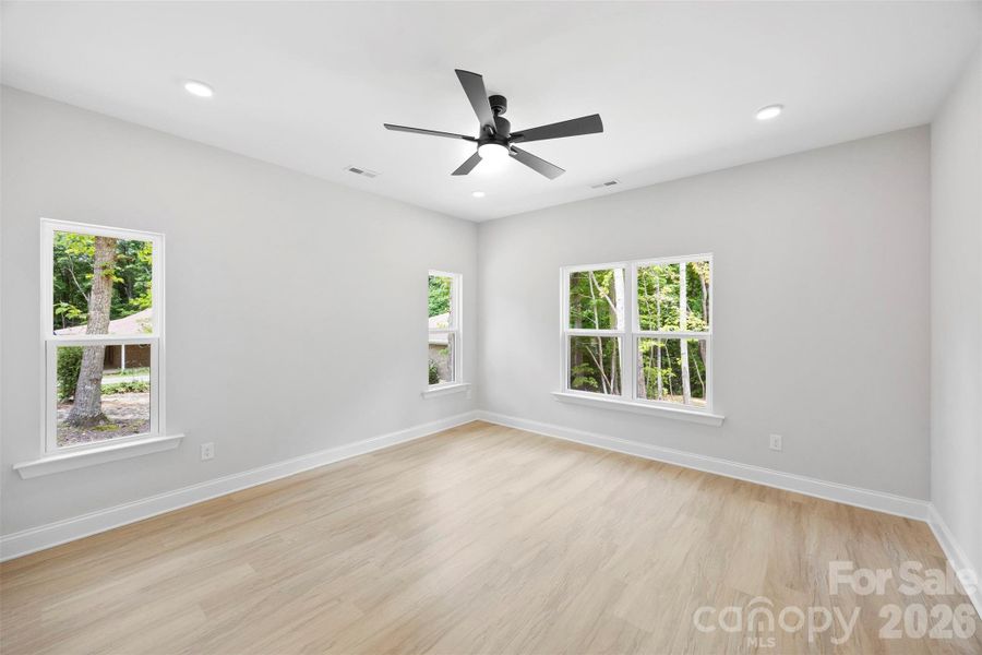 Spacious, unfurnished interior of a new home in , Gastonia (Image 19).