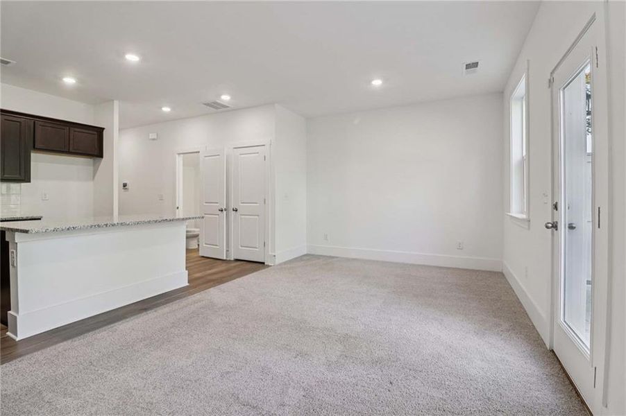 Spacious, unfurnished interior of a new home in Park Vue, Atlanta (Image 37). Spacious, unfurnished interior of a new home in Park Vue, Atlanta (Image 37).