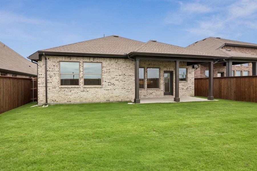 Front exterior of a new home in Creekshaw – Classic, Royse City, TX, highlighting curb appeal (Image 2). Front exterior of a new home in Creekshaw – Classic, Royse City, TX, highlighting curb appeal (Image 2).