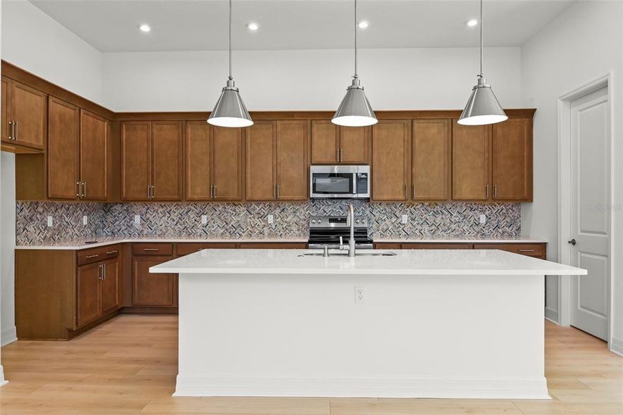 Furnished interior view inside a new home in The Reserve at Victoria, Deland (Image 31). Furnished interior view inside a new home in The Reserve at Victoria, Deland (Image 31).