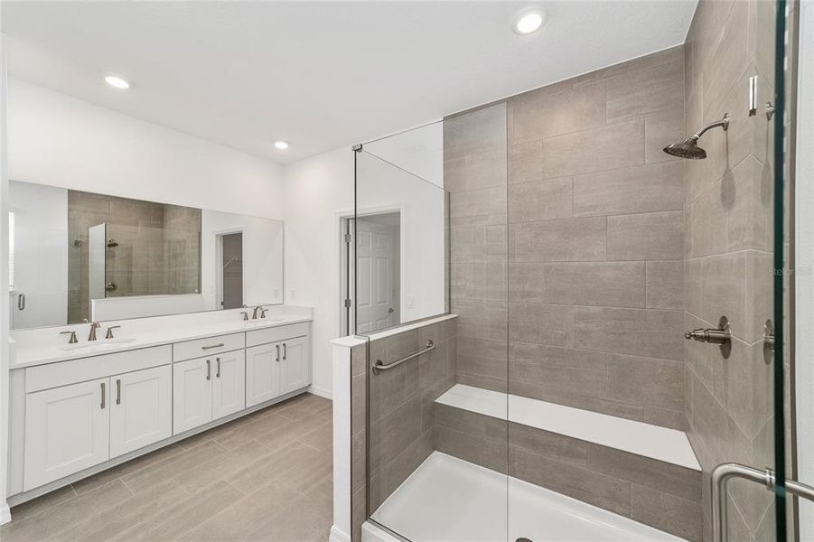 Furnished interior view inside a new home in , Ocala (Image 11).