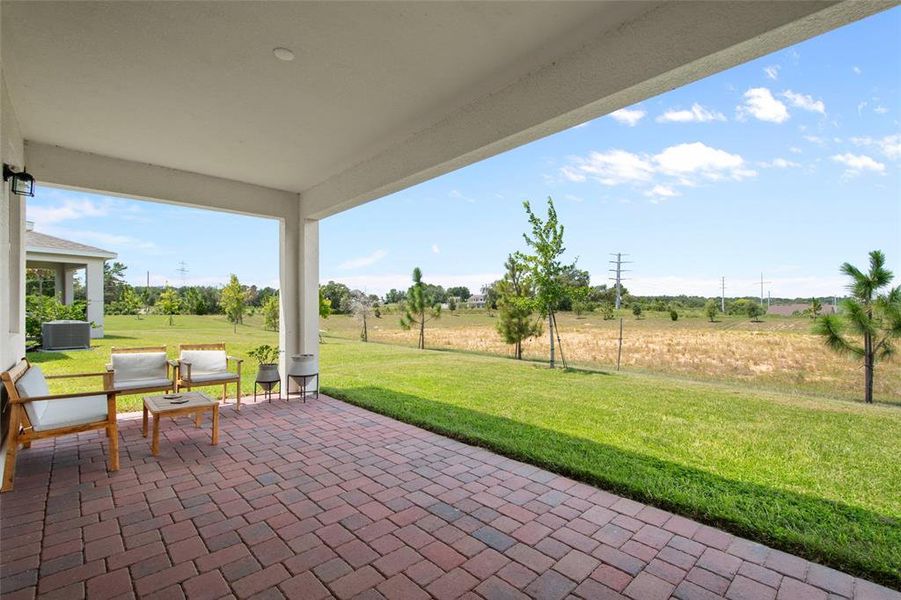 Exterior details and patio area of a home in Waterbrooke, Clermont (Image 27).