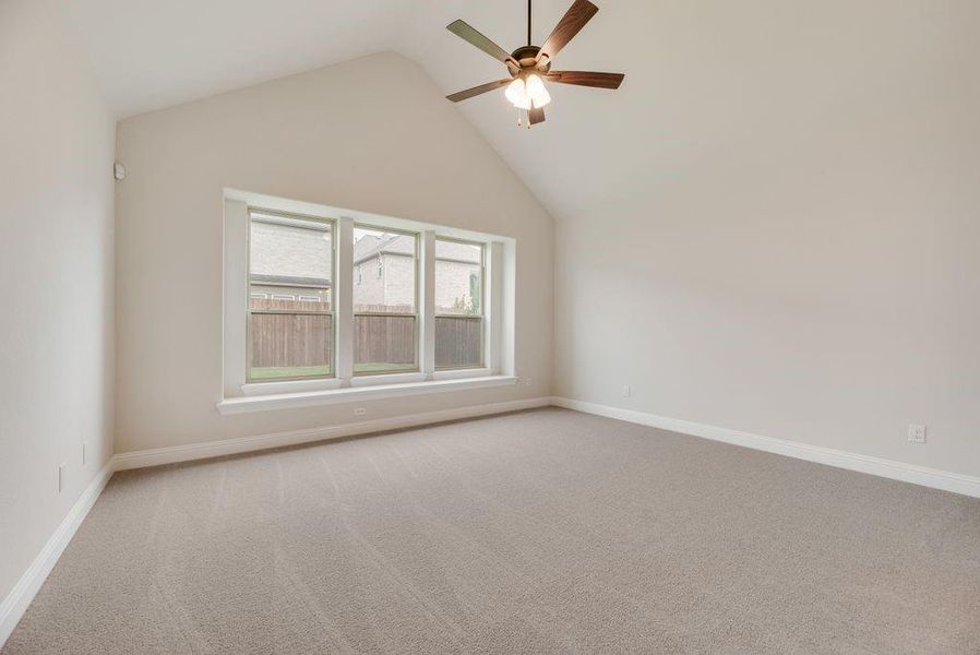 Spacious, unfurnished interior of a new home in Frisco Hills, Little Elm (Image 17).