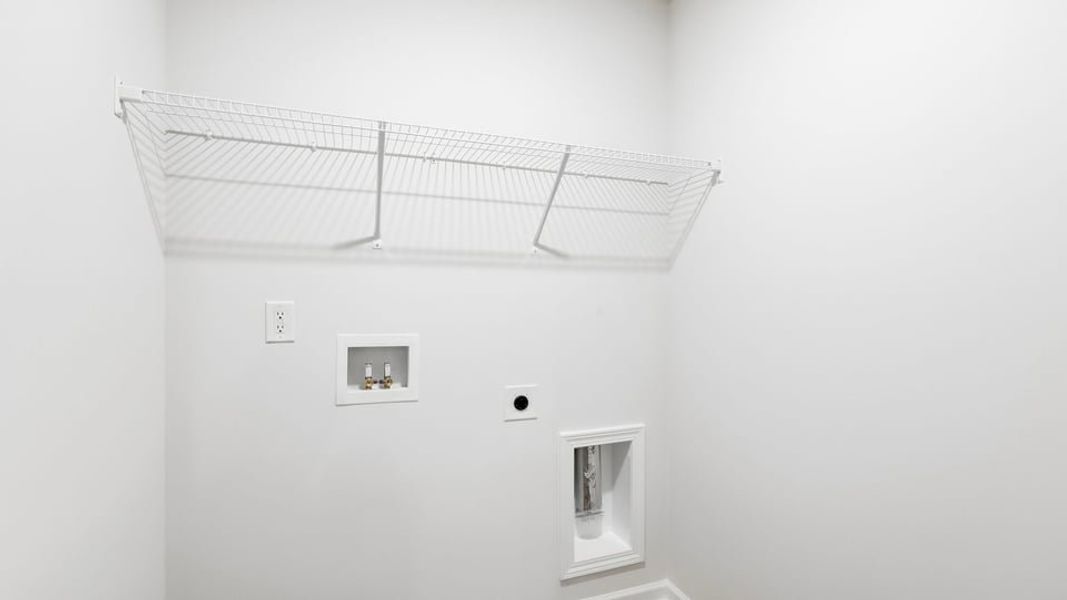 Spacious, unfurnished interior of a new home in Durbin Meadows, Fountain Inn (Image 32).