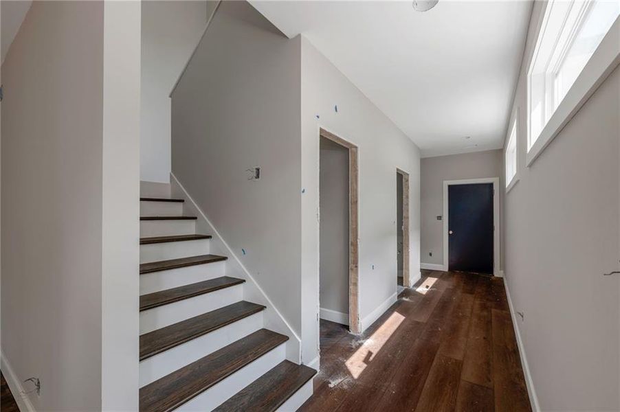 Spacious, unfurnished interior of a new home in , Atlanta (Image 18).