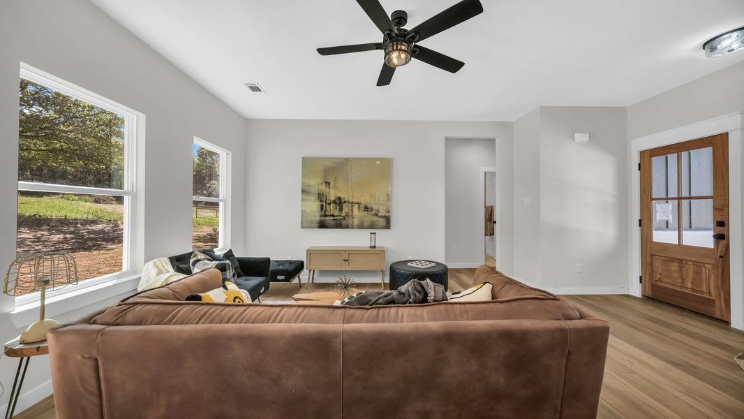 Representative furnished interior of a home built from the Lucas by Zeal Home Builders in Horizon Meadow Estates, Paradise (Image 13). Representative furnished interior of a home built from the Lucas by Zeal Home Builders in Horizon Meadow Estates, Paradise (Image 13).