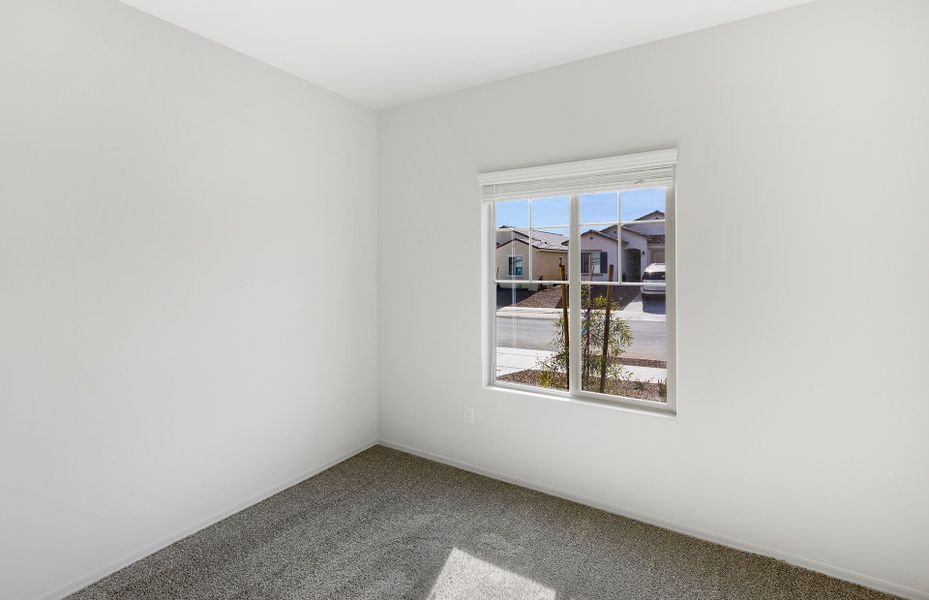 Spacious, unfurnished interior of a new home in Copper Falls, Buckeye (Image 18).