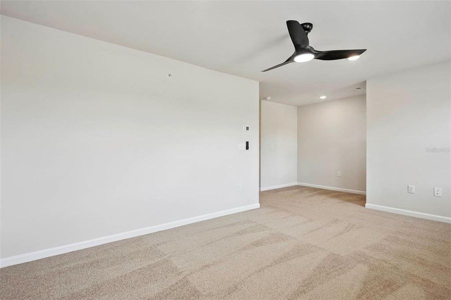 Spacious, unfurnished interior of a new home in The Enclave Townhomes, Hampton (Image 31).