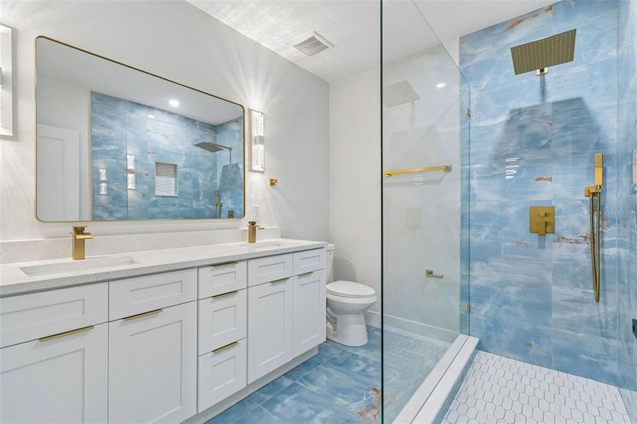 Furnished interior view inside a new home in , Tampa (Image 13).
