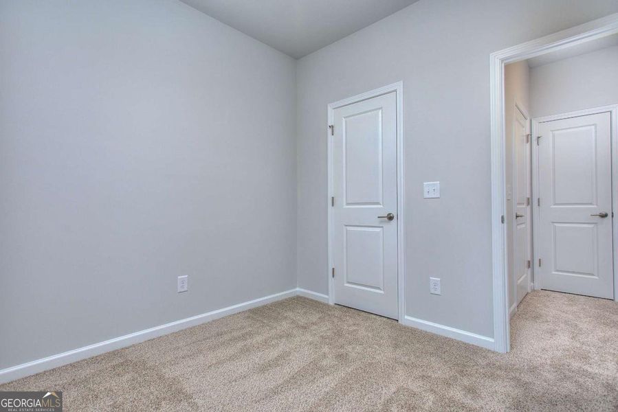 Spacious, unfurnished interior of a new home in Chimney Oaks Townhomes, Homer (Image 26).