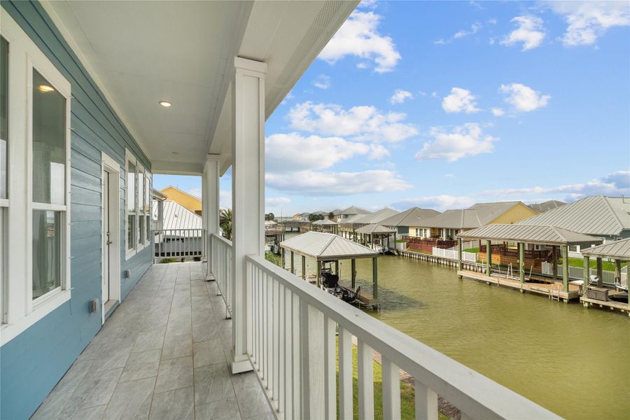 Spacious, unfurnished interior of a new home in , Texas City (Image 15). Spacious, unfurnished interior of a new home in , Texas City (Image 15).