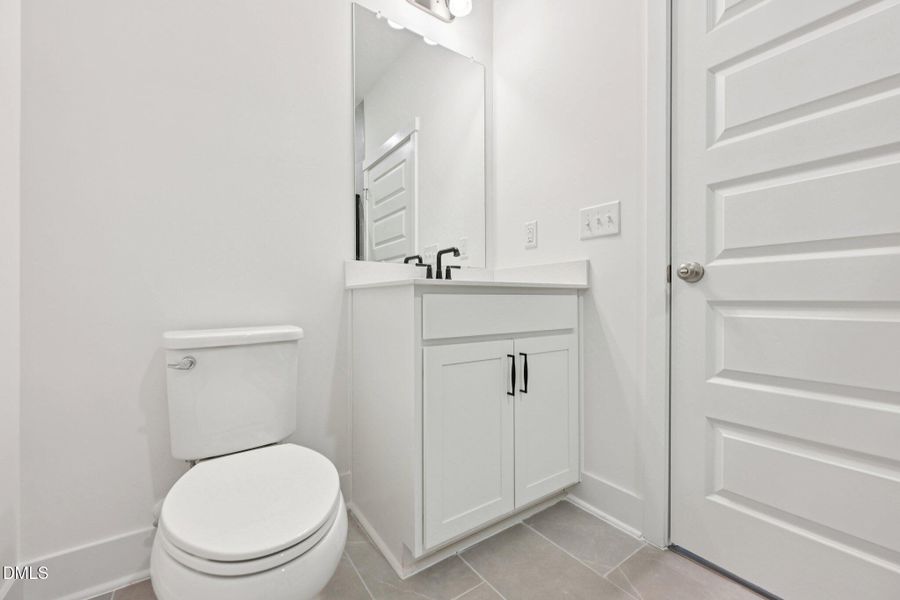 41-web-or-mls-Dunzo Dr-S1203-041