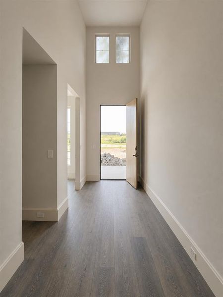 Spacious, unfurnished interior of a new home in , Northlake (Image 22).