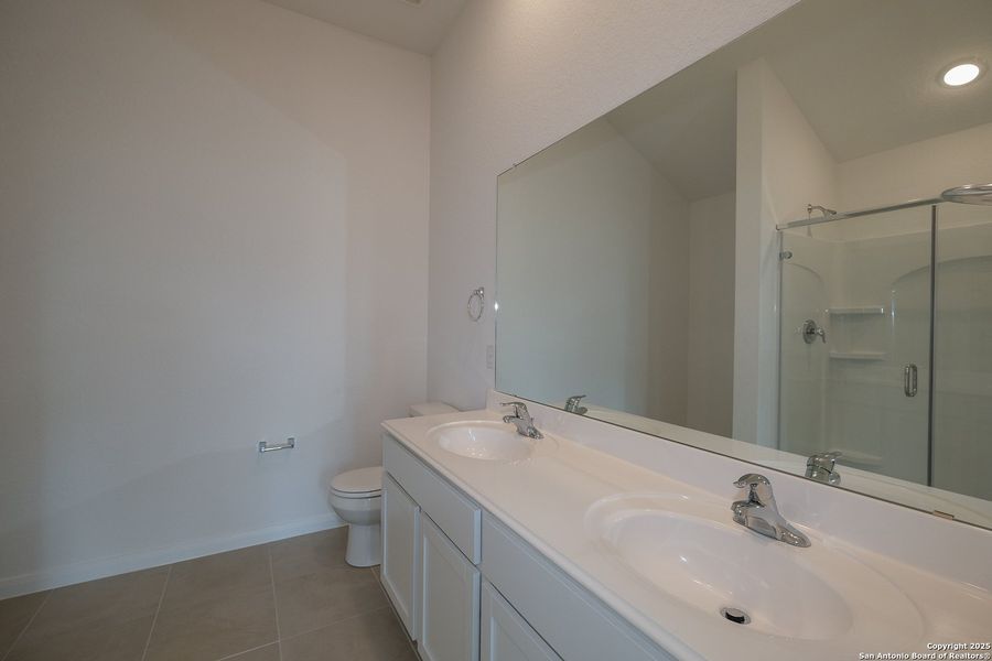 Furnished interior view inside a new home in Blue Ridge Ranch, San Antonio (Image 5).