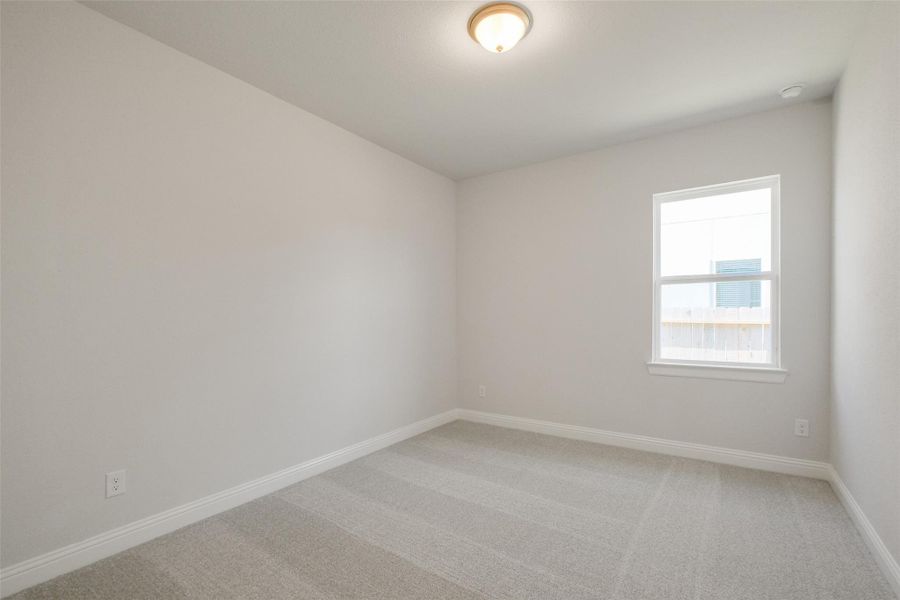 Spacious, unfurnished interior of a new home in Sienna 65', Missouri City (Image 43).